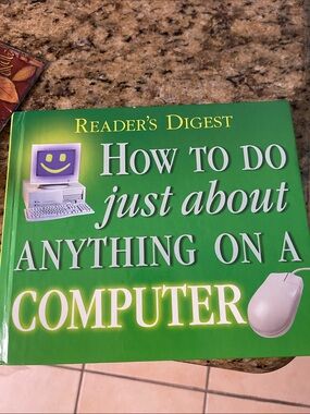 Chronicle Books Bright Green Computer Guide Book